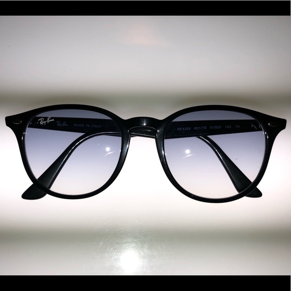 Ray Ban Wayfarer 2 classic, Excellent condition main image 5
